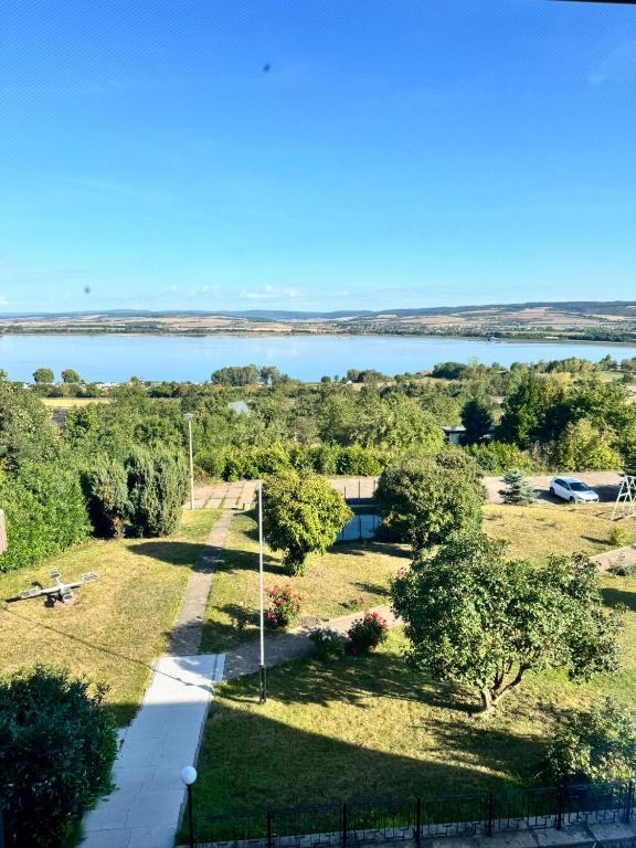 Hotelgelände am Stausee
